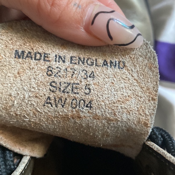 DR. MARTENS VINTAGE MADE IN ENGLAND 8217 LUG SOLE PLATFORM COMBAT HIKER BOOTS - Picture 6 of 6